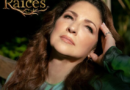 Gloria Estefan abraza su legado icónico y su herencia musical en   “RAÍCES”